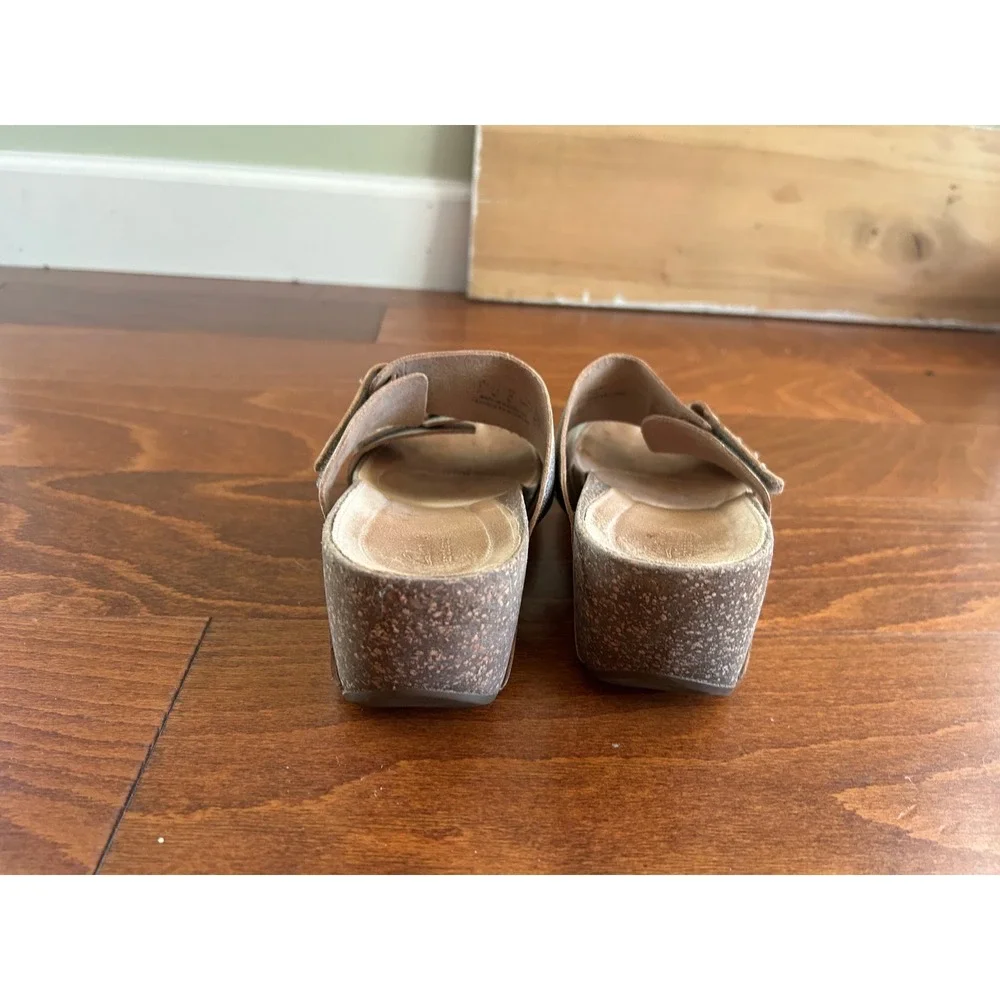 Clarks artisan petrina